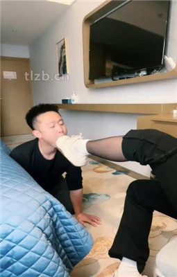 图片[3]_【绝美兔绳艺导师】小白鞋白袜配黑丝虐贱奴_HD绳艺资源