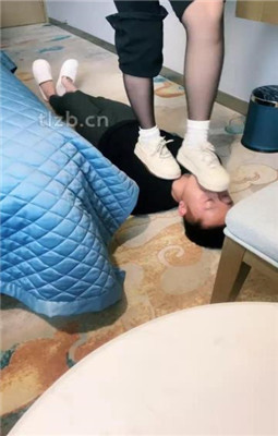 图片[10]_【绝美兔绳艺导师】小白鞋白袜配黑丝虐贱奴_HD绳艺资源