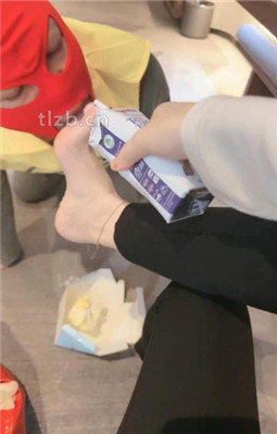 图片[15]_【安安】舔臭脚/红高跟踩踏喂食_HD绳艺资源