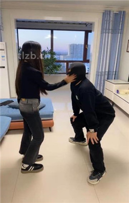 图片[15]_【精神小妹】多S素人学生主连环耳光_HD绳艺资源