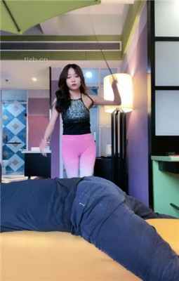 图片[15]_【双胞胎萌萌大人s】重刑专场-运动鞋踩踏/提档/绳艺技巧/耳光/脚插嘴_HD绳艺资源