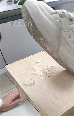 图片[8]_【爱可呀】双S玩学姐-清理鞋底/胶带封嘴/吹风机加热吸味_HD绳艺资源