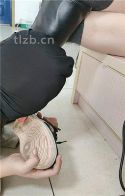 图片[20]_【爱可呀】双S玩学姐-清理鞋底/胶带封嘴/吹风机加热吸味_HD绳艺资源