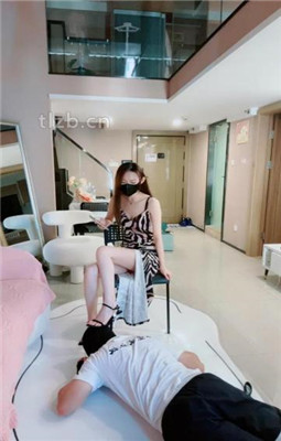 图片[9]_【陈莹斯】生活化圈养-上-椅子脚垫压手/揪耳朵_HD绳艺资源