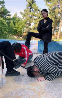 图片[12]_【宸宸】庄园3S艺术训练情侣奴-遛狗骑马/皮靴清理【三视角版】_HD绳艺资源