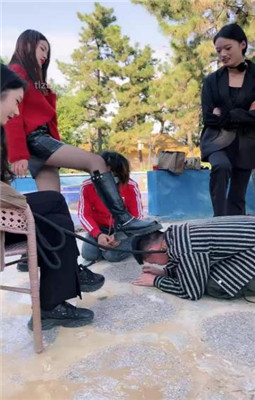 图片[16]_【宸宸】庄园3S艺术训练情侣奴-遛狗骑马/皮靴清理【三视角版】_HD绳艺资源