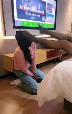 图片[7]_【绝美兔绳艺导师】高跟黑丝踩脚垫/长靴跪拜【完整版】_HD绳艺资源