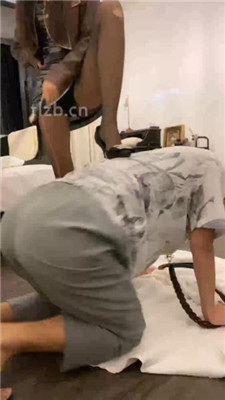 图片[8]_【可儿绳艺导师】黑丝高跟美腿跪舔_HD绳艺资源