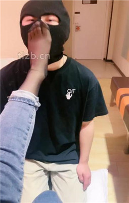 图片[13]_【绝美兔绳艺导师】臭脚插嘴/气味控制/踩踏_HD绳艺资源