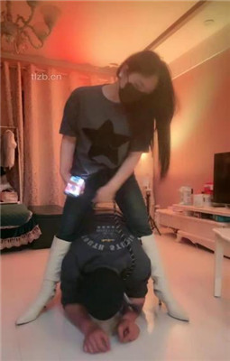 【傲雪】牛仔裤白靴棉袜-全体重踩踏踩脖_HD绳艺资源