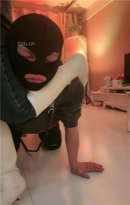 图片[8]_【傲雪】牛仔裤白靴棉袜-全体重踩踏踩脖_HD绳艺资源