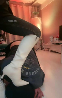 图片[11]_【傲雪】牛仔裤白靴棉袜-全体重踩踏踩脖_HD绳艺资源