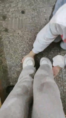 图片[5]_【爱可呀】学姐教室椅下/楼道-卑微跪舔_HD绳艺资源