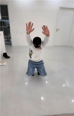 图片[17]_【辣姐】和男友逛街累了让家奴伺候_HD绳艺资源