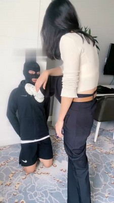 图片[2]_【孤傲女帝】坐脸窒息/踩狗脖子/舔脚转胯_HD绳艺资源