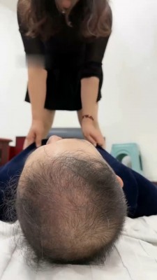 图片[4]_【芭丝】皮鞋黑袜肉丝踩脚垫【下】_HD绳艺资源