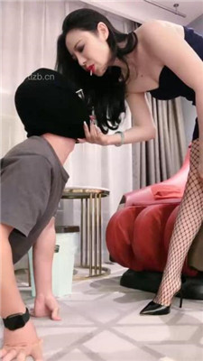 【灵教官】高跟黑网袜诱惑脚垫_HD绳艺资源