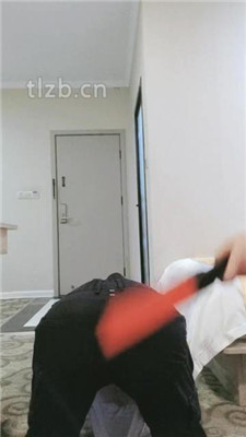 图片[6]_【酒精泡芙】闻舔靴子臭脚/狗链遛狗/碾压踩/sp_HD绳艺资源