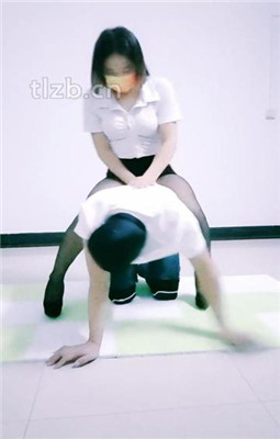 图片[2]_【广东迪迪】双S-高跟黑丝踩/骑马爬行【双视角版】_HD绳艺资源