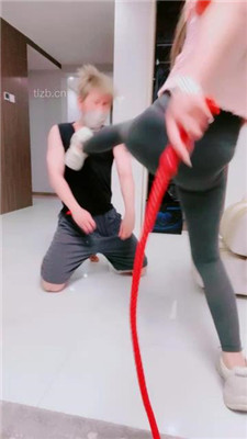 图片[7]_【梦涵】转胯爬行/重度训练/掐乳/闻白袜_HD绳艺资源