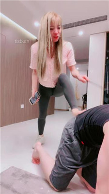 图片[11]_【梦涵】转胯爬行/重度训练/掐乳/闻白袜_HD绳艺资源