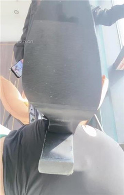 图片[16]_【甜一】长靴高跟插嘴跪舔-踩地毯_HD绳艺资源