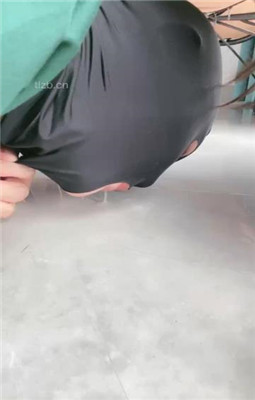 图片[17]_【甜一】长靴高跟插嘴跪舔-踩地毯_HD绳艺资源