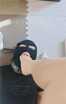 图片[7]_【媚娘】舔雪地靴鞋底/高跟肉丝脚踩【完整版】_HD绳艺资源