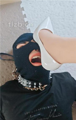 图片[9]_【媚娘】舔雪地靴鞋底/高跟肉丝脚踩【完整版】_HD绳艺资源