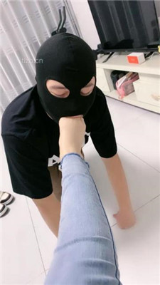 图片[19]_【蜜糖情侣】绿帽狗跪舔运动鞋白袜裸足_HD绳艺资源