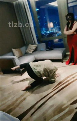 图片[4]_【映雪夫妻】红裙气质S-下跪求主人虐废_HD绳艺资源