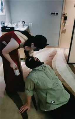 图片[10]_【映雪夫妻】红裙气质S-下跪求主人虐废_HD绳艺资源