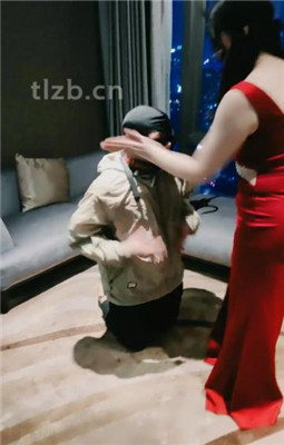 图片[11]_【映雪夫妻】红裙气质S-下跪求主人虐废_HD绳艺资源