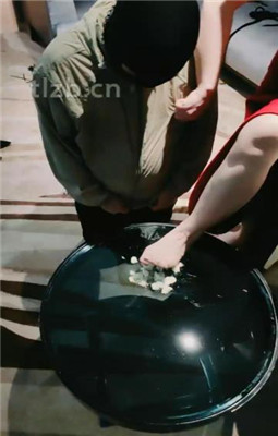 图片[19]_【映雪夫妻】红裙气质S-下跪求主人虐废_HD绳艺资源