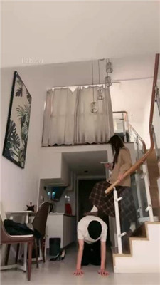 【樱子大人】艺校女神-骑马/舔皮鞋白袜裸足/踩踏喂食_HD绳艺资源