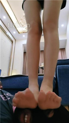 图片[10]_【多多】高跟肉丝脚踩踏碾压/骑马转胯_HD绳艺资源