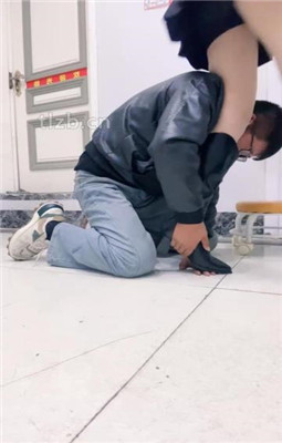 图片[8]_【孤傲女帝】高难度挑战踩手/打断戒尺/碾压狗爪/打手心_HD绳艺资源