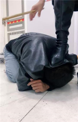 图片[11]_【孤傲女帝】高难度挑战踩手/打断戒尺/碾压狗爪/打手心_HD绳艺资源