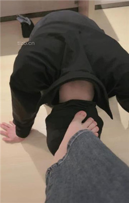 【清禾】品尝裸足/骑马爬行/舔马桶口水_HD绳艺资源