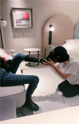 图片[4]_【绝美兔绳艺导师】跪舔长靴白袜裸足_HD绳艺资源