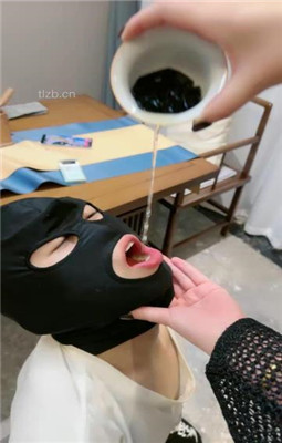 图片[13]_【花兮玥】茶室tj-跪舔高跟/圣水泡黑丝咀嚼_HD绳艺资源