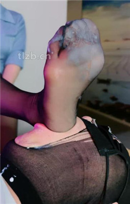 图片[19]_【潘妮绳艺导师】拘束控心深喉滴蜡_HD绳艺资源