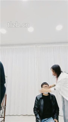 【橙子大大】双M-骑马/揪耳朵/高难度挑战踢踹/转胯/闻白袜_HD绳艺资源