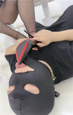 图片[9]_【冰夏S】近距离舔黑丝/插嘴/狗链遛狗/板子打狗_HD绳艺资源