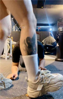 图片[12]_【冰诺】运动鞋白袜S-骑马爬行/踩狗爪_HD绳艺资源