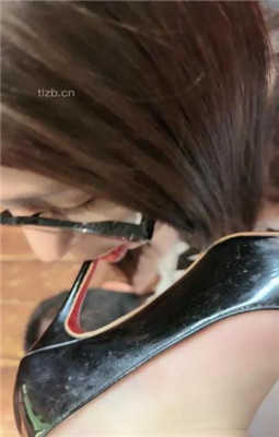 图片[7]_【一诺大小姐】情侣奴-奴下奴-桌底踩踏喂食/高跟踩虐_HD绳艺资源