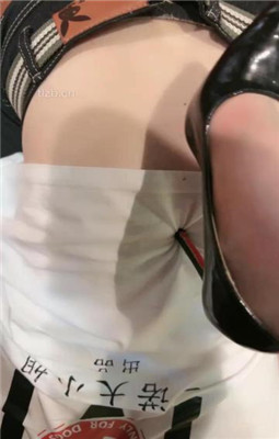 图片[11]_【一诺大小姐】情侣奴-奴下奴-桌底踩踏喂食/高跟踩虐_HD绳艺资源