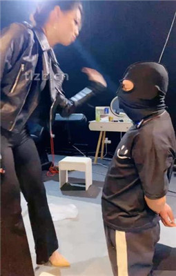 图片[5]_【冰诺】连环耳光狂抽/人肉脚垫_HD绳艺资源