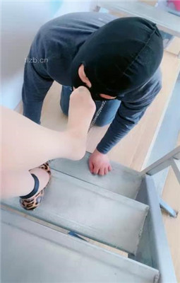 图片[14]_【缘彼大大】高跟肉丝踩狗/跪舔/圈养狗笼_HD绳艺资源