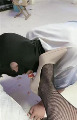 图片[16]_【鱼糯糯】双S-黑丝高跟诱惑家奴【双视角版】_HD绳艺资源